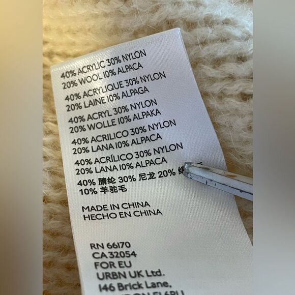 Anthropologie Cream Pullover Sweater Striped Trim Size M - Picture 8 of 8